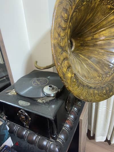 gramophone