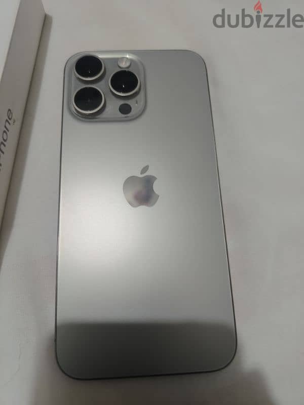 IPhone 15 pro max 512GB Natural Titaniumبدون ضرائب 2