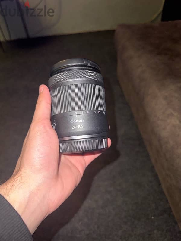 Canon EOS R with lens rf24-105mm 9