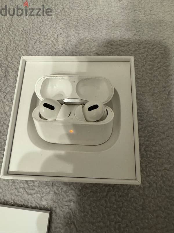 Airpods pro 1 with box 1