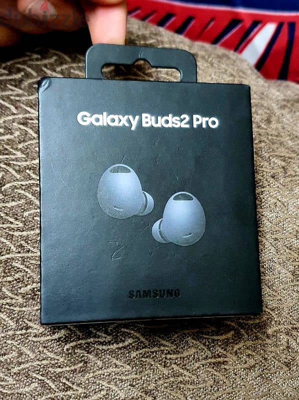 ايربودز galaxy buds2 pro بالضمان لحد 20/5 4