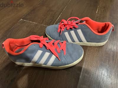Adidas shoes size 40