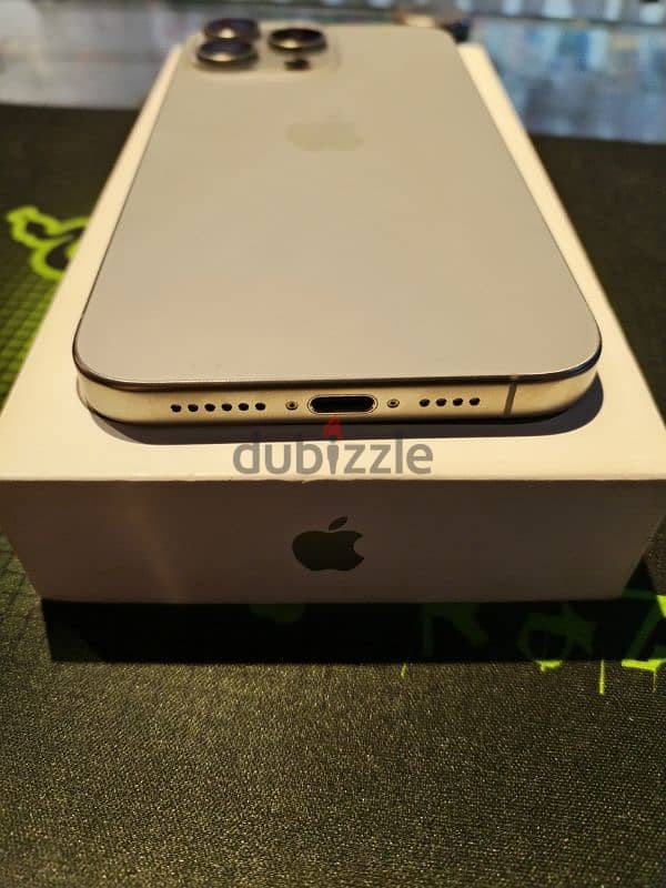 iphone 15 Promax titanium 1