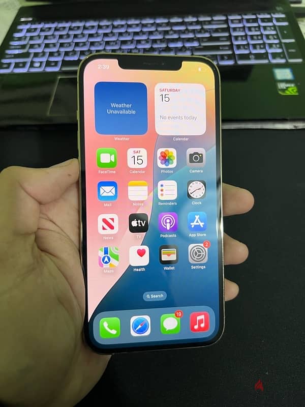 iPhone 12 pro max بحالة فوق الممتازة 1