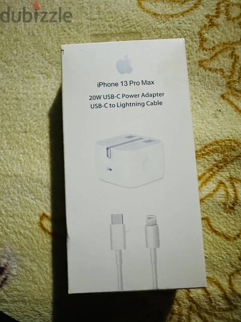 شاحن ايفون ثلاثي استعمال نضيف iphone charger 2