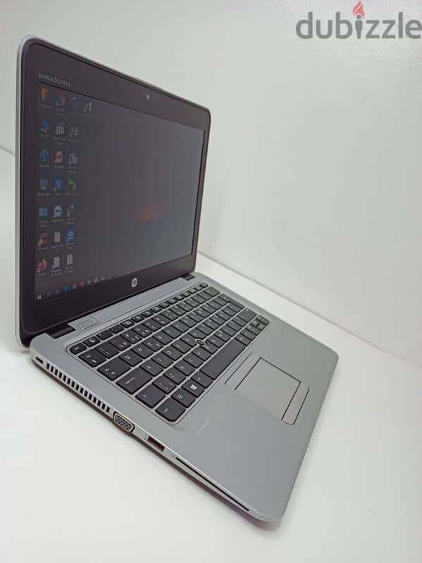 لاب hp 820 G3 حاله ممتازة 1