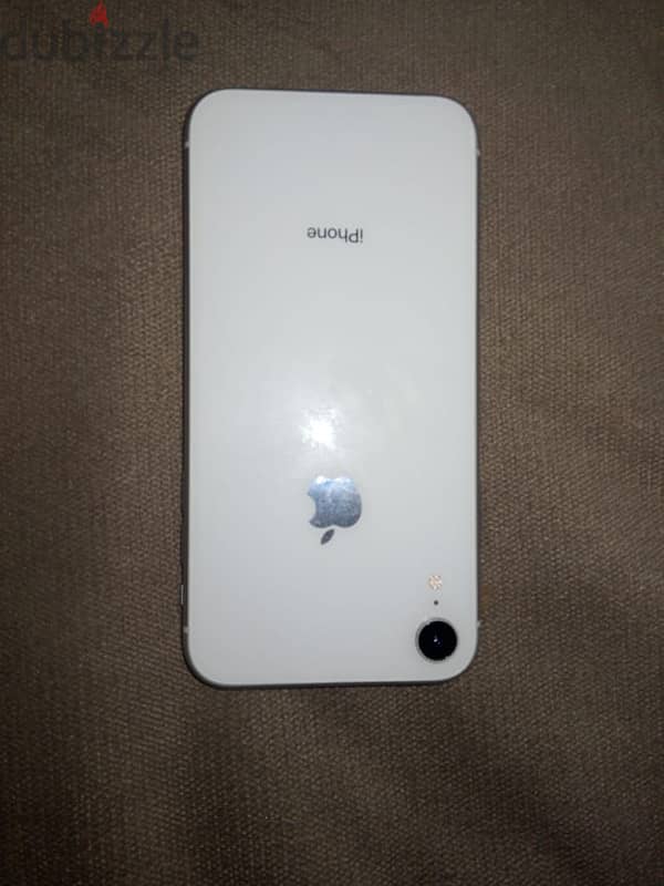 iPhone XR 0