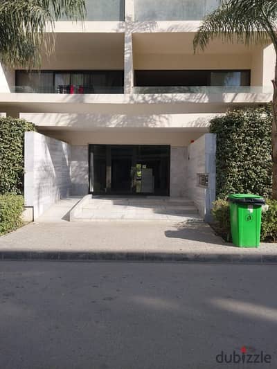 Apartment in Garden Resale for sale, immediate delivery, at less than the company price, in Lake View Residence,new cairo, Lake View Residence