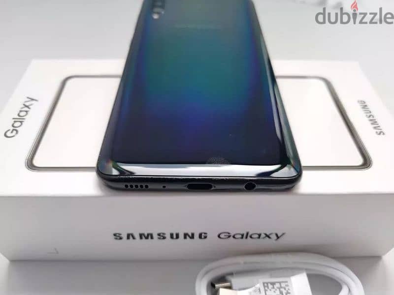 Samsung Galaxy A70 4