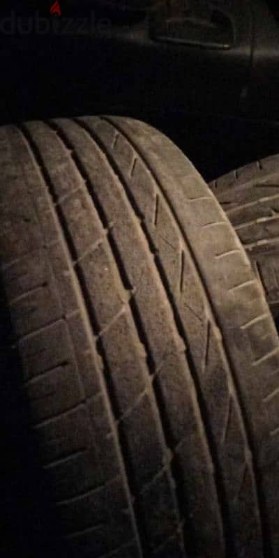 4 كاوتش 215/60R17 للبيع 3