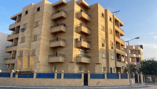 Ground floor apartment, 180 sqm, with a 100 sqm garden, in El Obour, 9th district, next to Al-Nour Mosque.