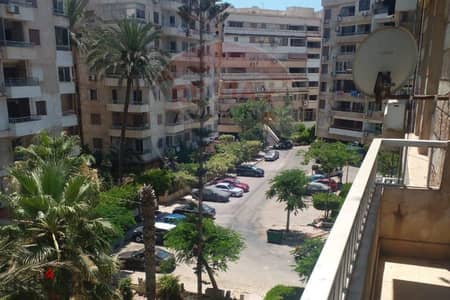 Apartment for sale 156 m Al-Mamoora alshatea (Steps from the main gate)