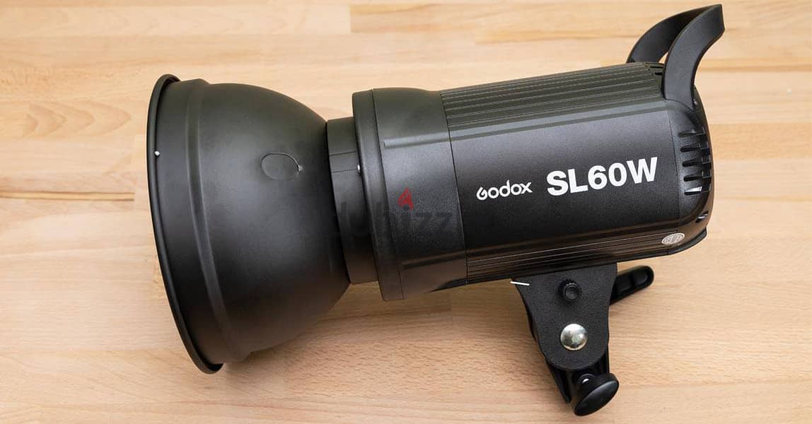 إضاءة احترافية godox sl-60w 0