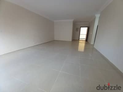 For rent in my city apartment 170 m in the highest stages of B8 with a private garage below the building