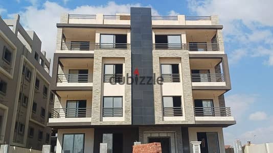 Apartment for sale 215m in Beit Al Wat Fifth Settlement, directly from the owner, with a cash discount, near to Mivida compound and AUC 5th settlement