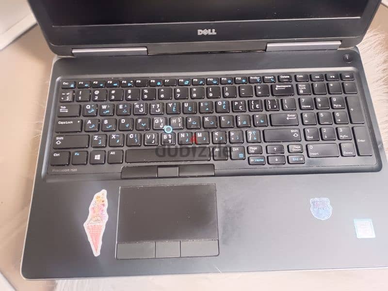 Dell Precision 7520 4