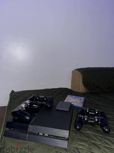 playstation 4 500gb (4 controllers) fc25 + gta V5