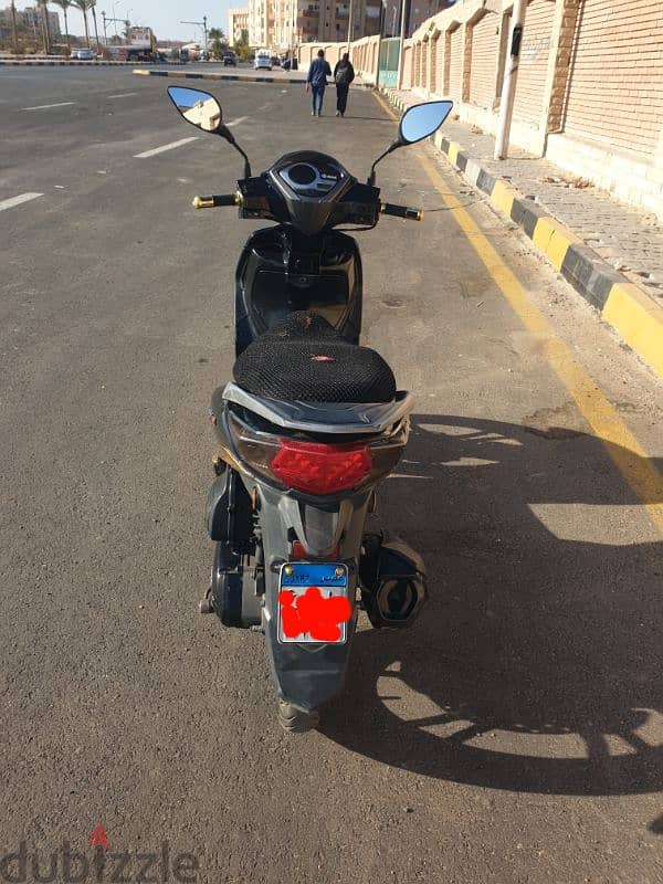 اسكوتر sym st 200 0