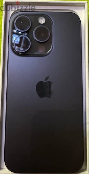 iphone 15 pro 128GB  كسر زيزو  battery 98%  color black 0