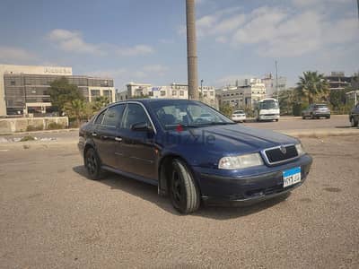 سكودا أوكتافيا 2000