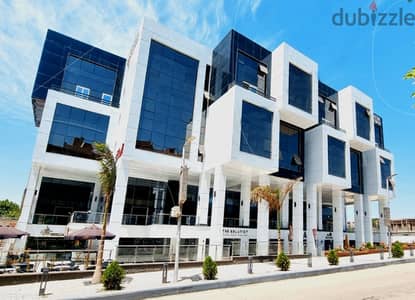 For rent, a 92-square-meter shop in Degla Square Mall + outdoor area