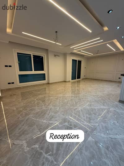 With a 50% down payment, for sale, an apartment with immediate delivery, 221 square meters, fully finished, in New Cairo, in a residential compound wi