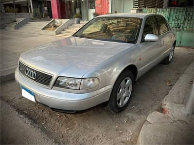 Audi A8 D2