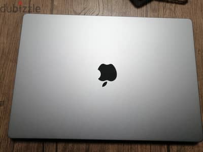 لابتوب MacBook Pro كسر زيرو