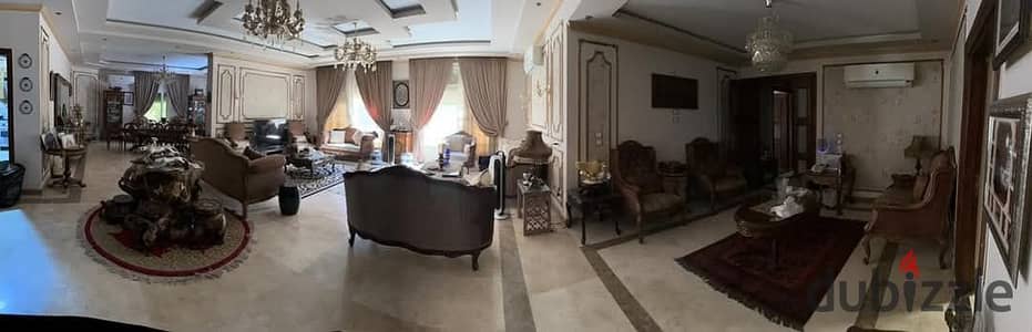 Family home 900 m in les Rios compound (2duplex +apartment)