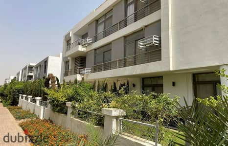 Apartment for sale, first floor in Taj Sultan Compound.