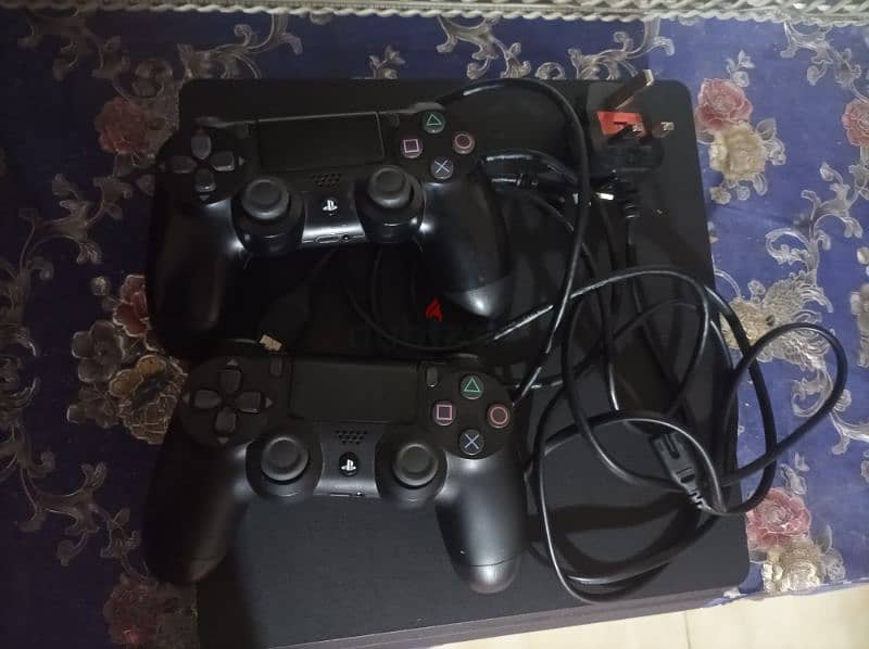 بلايستيشن 4 سليم ps4 slim 0