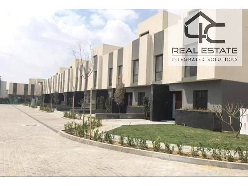 Villa townhouse  middle  with garden 243m  for  sale finished in Al Burouj in  new cairo  with installment  in the best location in 5th statement 0