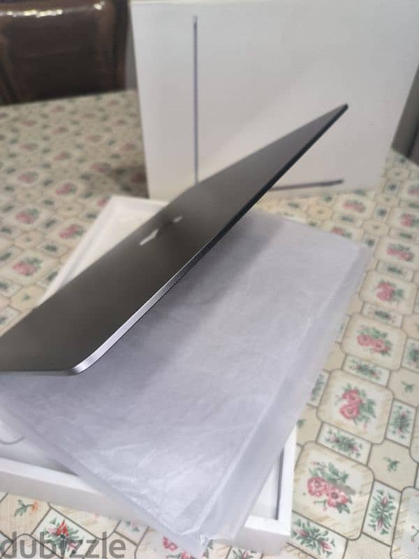 MacBook Air M2 100% AR EN keyboard  A+++ condition 7