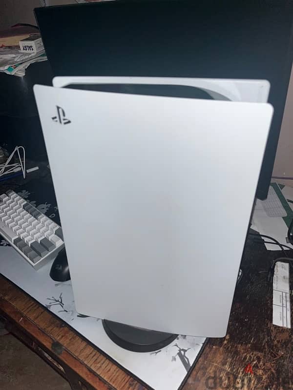 ps5 with box 4