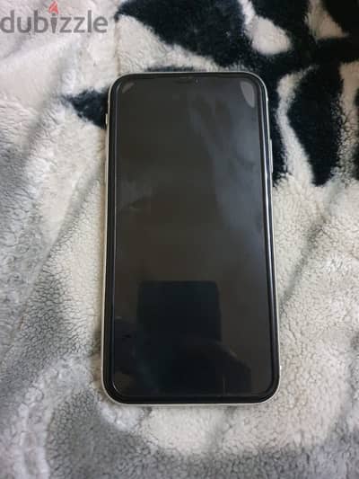 iphone 11 in very good condition like new