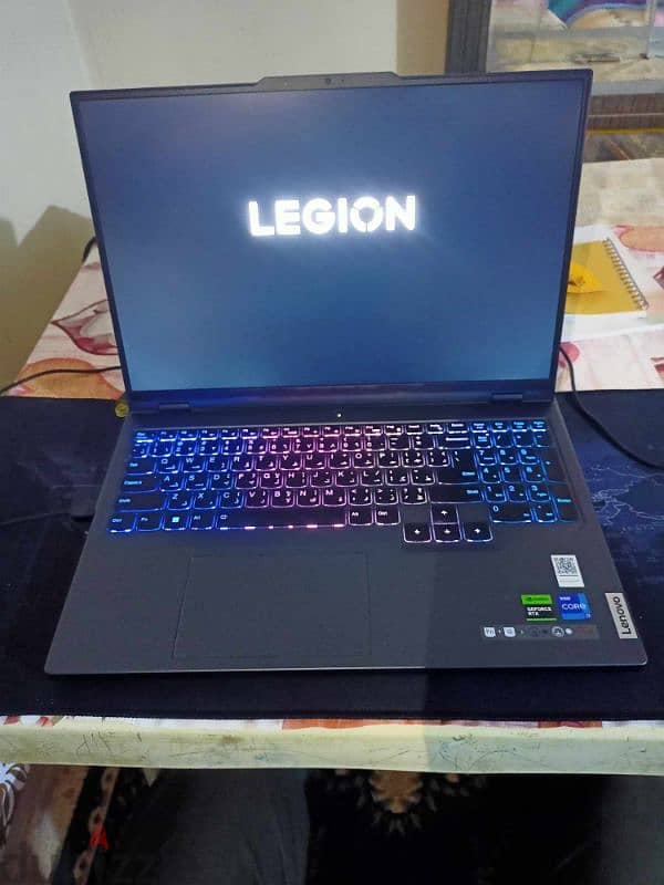 Lenovo legion 5 pro - i7 13700 HX - TRX 4060- 32 gb ram 1