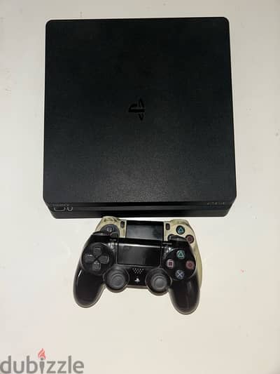 PLAYSTATION 4 SLIM 1TB 2 Controllers