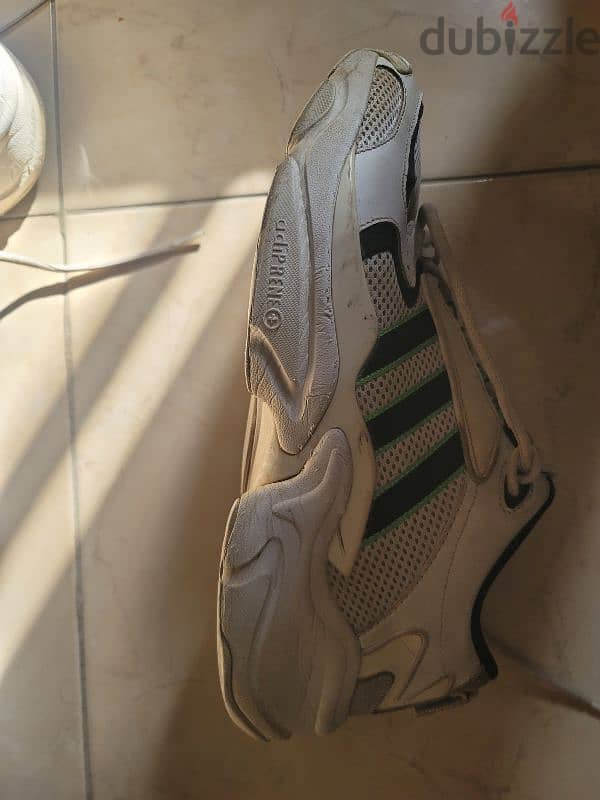 adidas consotium Used size 45 3