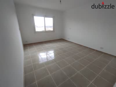 Apartment for rent in Madinaty, 200 m, fourth floor, finished by Garden View Company, sea view, east view, in a distinguished location in B11 area