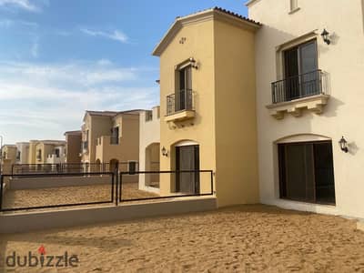 تاون هاوس ريسيل للبيع بموقع متميز مساحه 260 متر بكمبوند سيتي جيت compound city gate