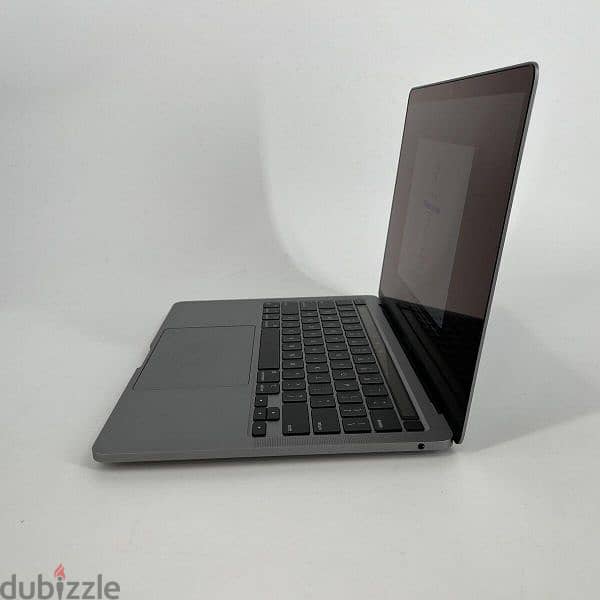 Macbook pro 13 inch m1 1