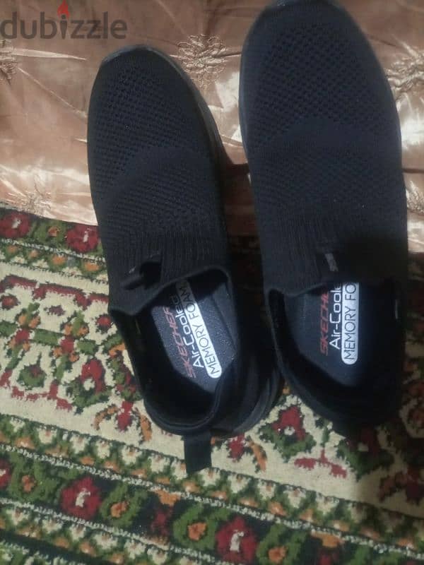 SKETCHERS. MEMORY. FOAM. . Siz. . 41 10