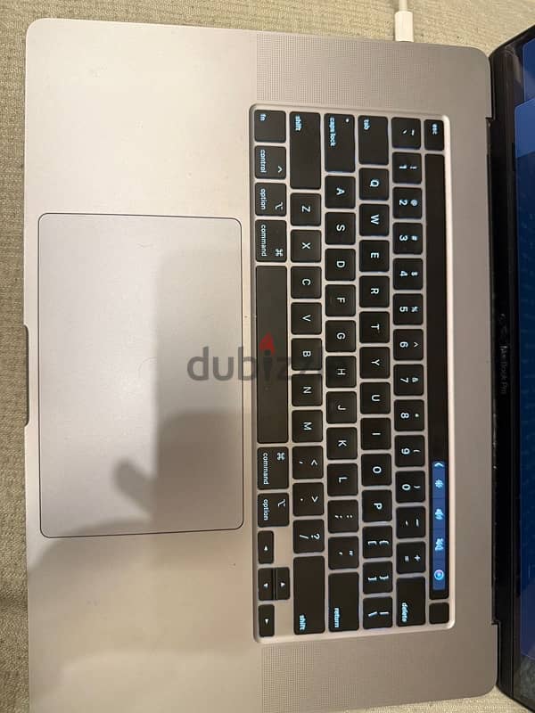 macbook pro 16 inch 2019 5