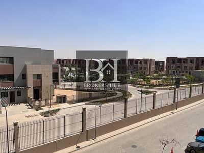 Office for sale Ready to move in District 5 New Cairo