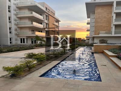 apartment secound row of lagoon for sale mountain view i city 6th of October