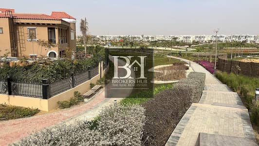 Ready to move Modern townhouse corner Fully Finished for sale Hyde Park new cairo