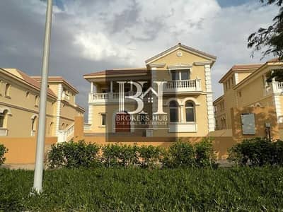 فيلا للبيع بجوار ماونتن فيو  تشل اوت بارك  The villa is for sale next to Mountain View Chill Out Park.