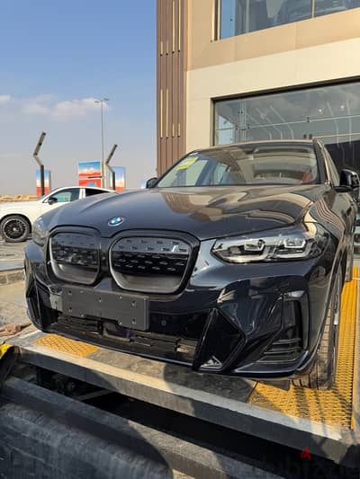 BMW IX3 2025 بي ام