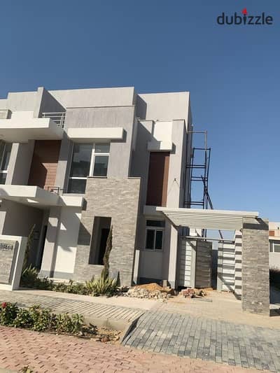 Twin House for sale 400m New Captil (Al- Maqsed ) Open view