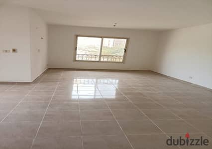 Apartment for rent in Madinaty, first floor, distinguished location, minutes from services and Gate 3, Madinaty, 175 square meters, 3 bedrooms and 3 b